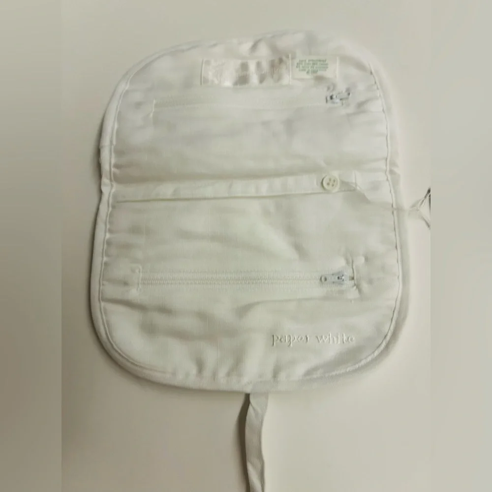 New Paper White Lace Jewelry Case Hand Embroidered 2 Zip Inside Compartment
